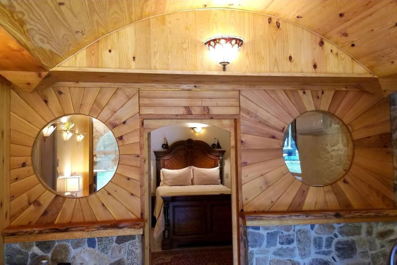 Shire Suite At White Lotus Eco Spa Retreat Stanardsville Eksteriør billede
